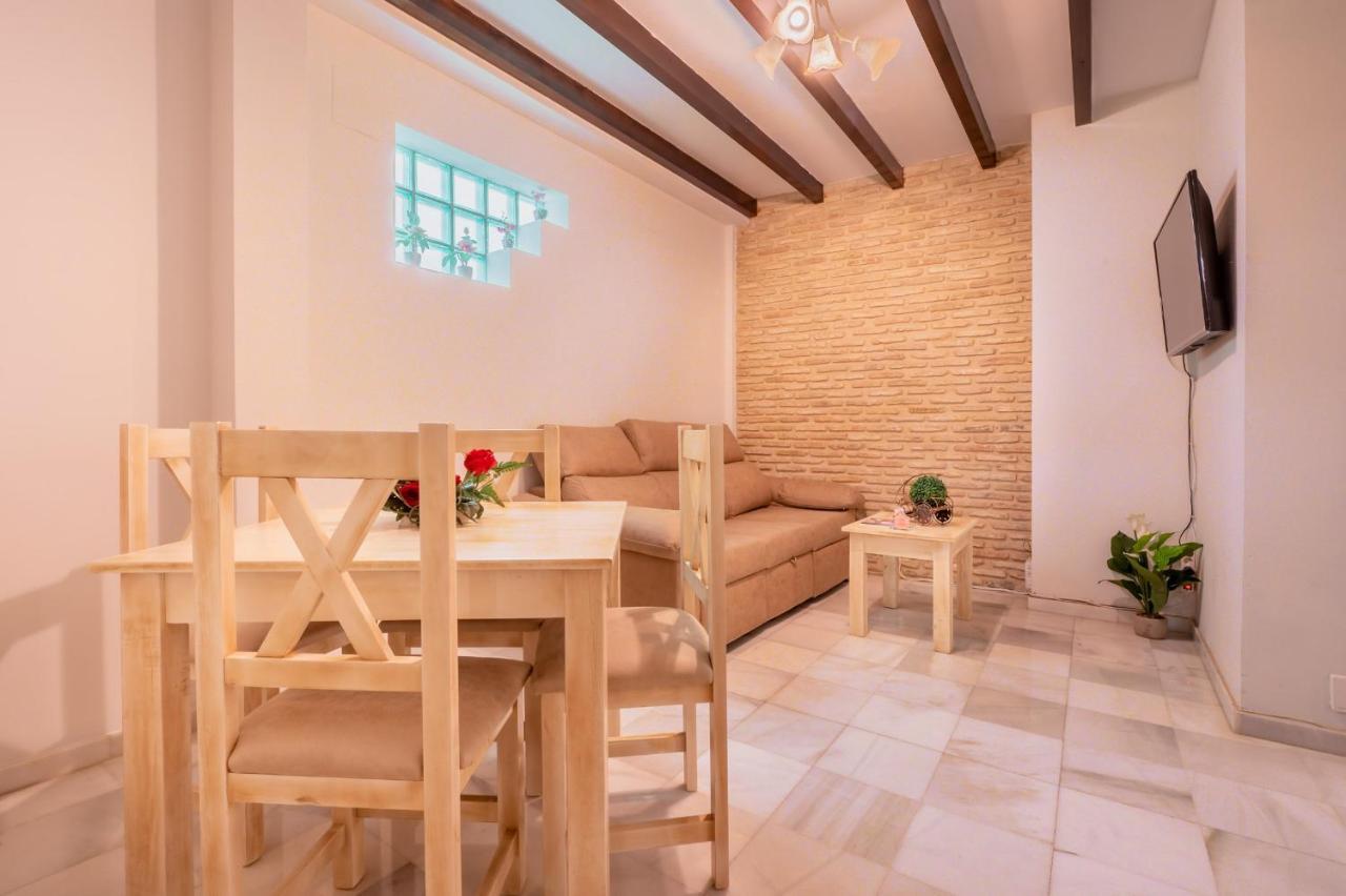 Precioso Apartamento En Triana Sevilla Buitenkant foto