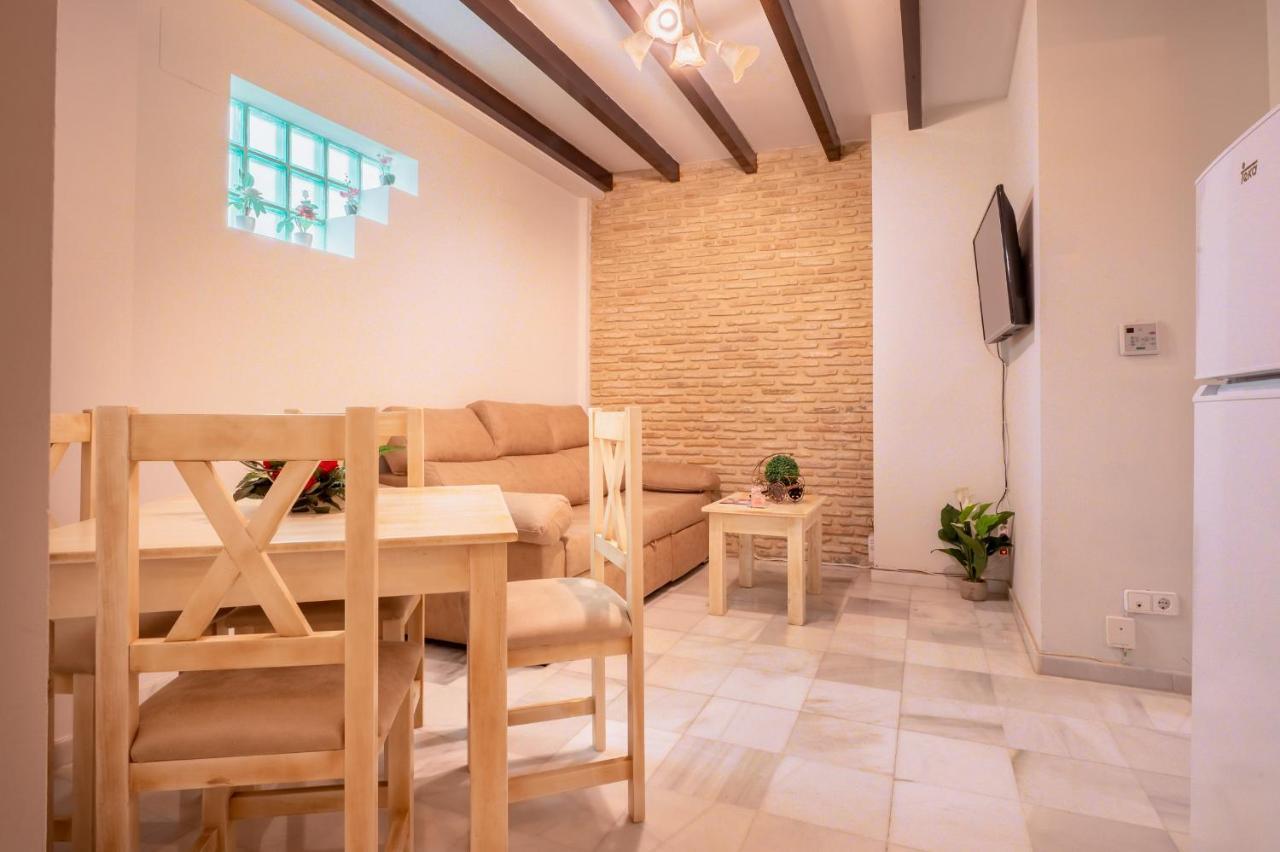 Precioso Apartamento En Triana Sevilla Buitenkant foto
